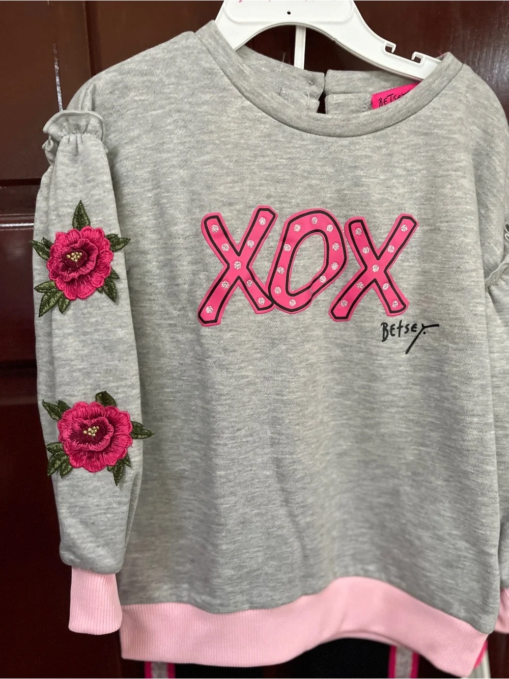 Betsey Johnson Gray & Pink XOX Sweatshirt with Black Leggings